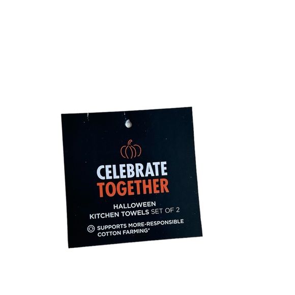 HAND CRAFTED Halloween Crocheted Top Hanging Kitchen or Bathroom Hand Towels - Picture 8 of 9